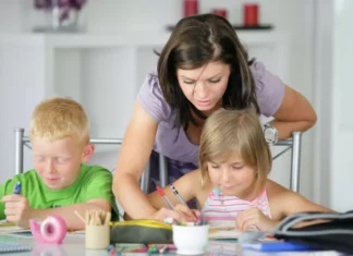 Ibaneis sanciona lei que regulariza a educação domiciliar no DF