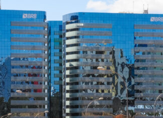 BRB registra lucro líquido de R$ 282 milhões e avança em todas as frentes BRB ganha Banking Awards pelo terceiro ano consecutivo