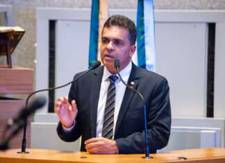 Projeto de lei quer opção de alimentação vegana nas escolas públicas do DF Deputado Distrital Ricardo Vale