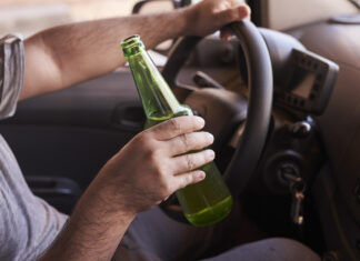 PMDF flagrou e multou 646 pessoas embriagadas ao volante em 1 semana Embriaguez ao volante - Maio Amarelo