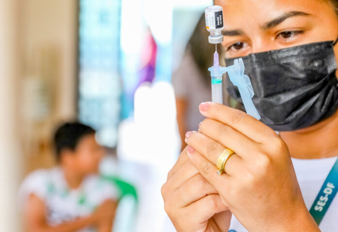 Vacinação itinerante Secretaria de Saúde do Distrito Federal Vacinação itinerante Secretaria de Saúde do Distrito Federal