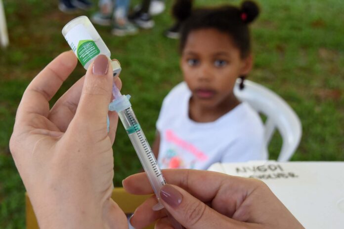 onde se vacinar contra covid e outras doenças no DF
