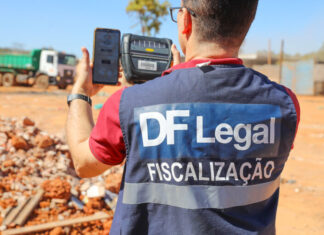 GDF reforça fiscalização de descarte irregular de lixo na luta contra o Aedes Fiscalização DF Legal combate à dengue