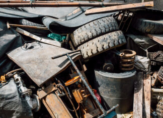 Luta contra a dengue terá multa para quem descarta lixo de forma irregular multa lixo dengue DF