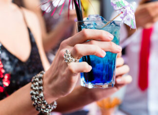 Cardiologista alerta para consumo de energético durante o Carnaval Cardiologista alerta para consumo de energético durante o Carnaval