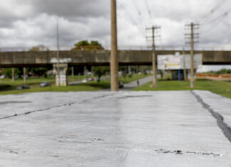 Dengue: paradas de ônibus recebem impermeabilização para evitar focos do Aedes combate à dengue DF