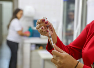 DF já aplicou mais de 17 mil doses de vacina contra a dengue em crianças vacina dengue DF