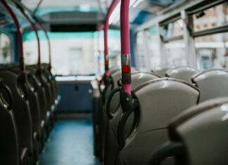 Lei exige ar-condicionado em todo o sistema público de transporte do DF Lei ar-condicionado transporte público DF