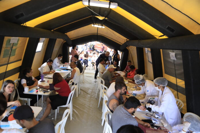 Tendas de atendimento dengue DF