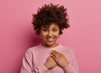 Câncer de mama: novo estudo aponta avanços no tratamento da doença sem quimioterapia Câncer de mama