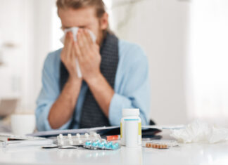 Especialista alerta para automedicação contra gripe e resfriado Automedicação gripe