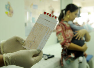 Teste do pezinho identifica 62 doenças e alcança 100% dos nascidos vivos no DF Teste do pezinho