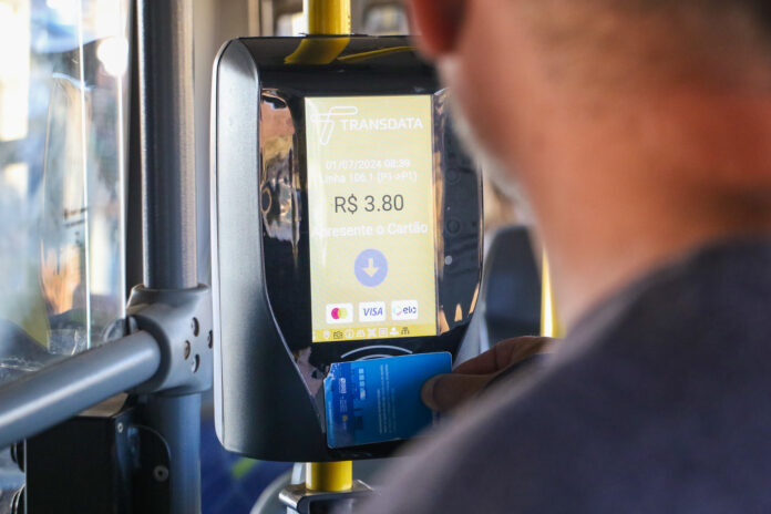 Pagamento eletrônico ônibus de transporte público do DF Pagamento eletrônico ônibus de transporte público do DF