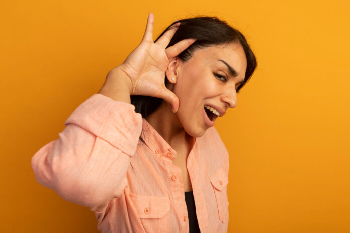 Novembro Laranja - saúde auditiva