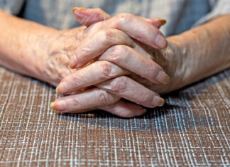 Será que é Parkinson? Veja dois dos principais mitos e verdades sobre a doença Parkinson