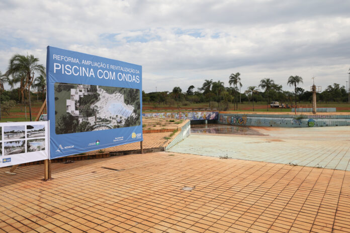 Piscina com Ondas Piscina com Ondas