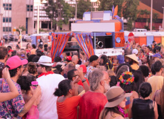 Bloco Aparelhinho volta ao Setor Bancário Sul com 17 horas de festa Bloco Aparelhinho