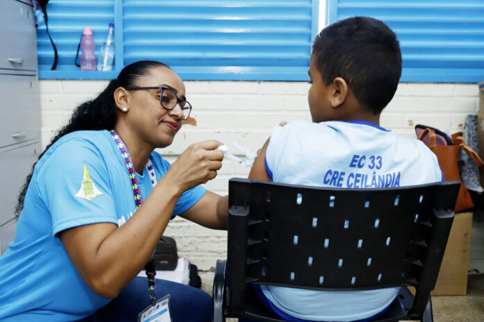 Vacinação Saúde nas Escolas Vacinação Saúde nas Escolas