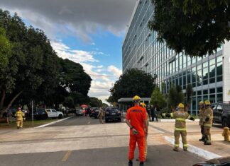 CBMDF apoia Polícia Militar em operação na Esplanada dos Ministérios