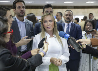 Celina Leão inaugura centro pioneiro de inteligência artificial