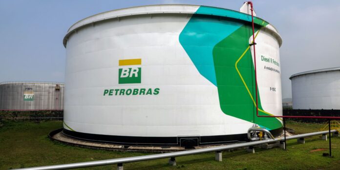Reducao-no-preco-do-diesel-da-Petrobras-nao-chega-ao.jpg