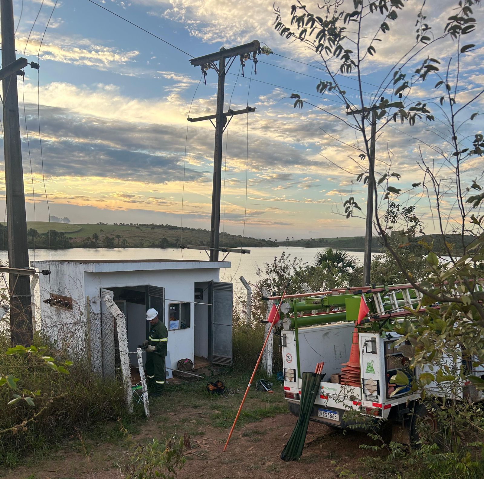Operacao-da-Neoenergia-encontra-fazenda-de-batatas-furtando-energia.jpeg Rede elétrica