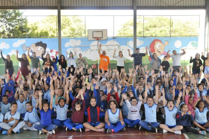 ESCOLA_ Lúcio Bernardo Jr.:Agência Saúde