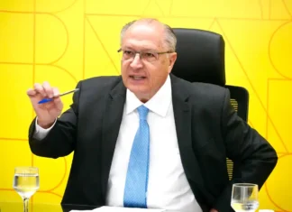 Brasil aciona Lei de Reciprocidade em resposta a tarifa de 50% dos EUA