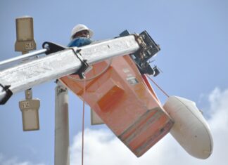 Ceilândia recebe 814 novas luminárias de LED