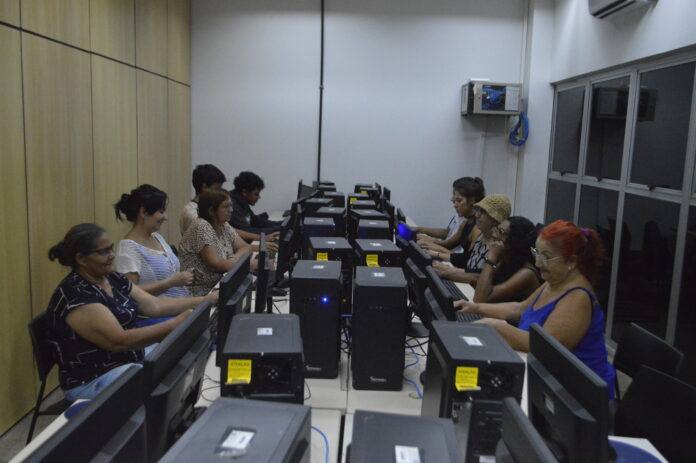 CEU DAS ARTES - CURSO INFORMATICA_Jhonatan Viera:Sejus-DF