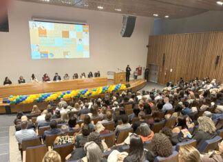 CLDF homenageia profissionais de superdotação