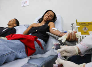 Estudantes de São Sebastião se unem para doar sangue no DF