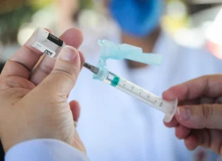 Fim de semana de vacinação para famílias e pets