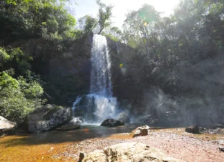 Chuvas exigem cuidado redobrado em trilhas e cachoeiras