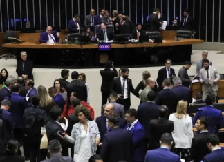 Aprovado aumento de penas para extorsão e “escudo humano”