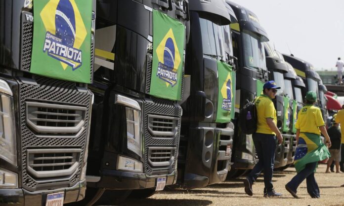 Caminheiros patriotas-Cristiano Mariz : Agência O Globo