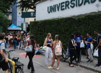 Enem aplica provas de exatas para 4,8 milhões