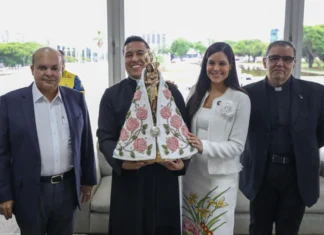 NAZARÉ NO BURITI, Fé e Política se Unem no Círio do DF