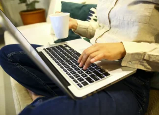 IBGE Confirma Queda: Home Office Encolhe no Brasil Após Pico Pós-Pandemia