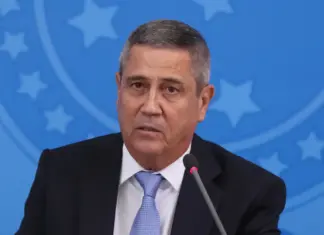 Defesa de Braga Netto recorre ao STF contra execução da pena