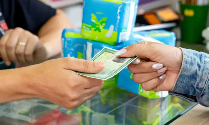 Entega de absorventes-© Jerônimo Gonzalez:MS