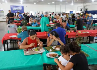 Nosso Natal do GDF serve recorde de 55 mil refeições