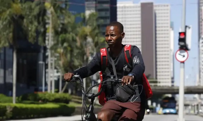 Entregador de bike-Fernando Frazão-Agência Brasil Imagem de post