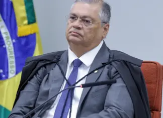 Dino suspende “penduricalhos” e manda cortar supersalários Huiz F;avio Dino