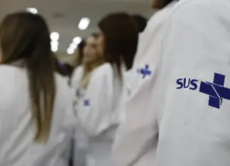 MEC fixa calendário de matrícula na residência médica Matrícula PRM: médicos residentes em hospital durante início do programa, com calendário nacional definido pela CNRM em 2026
