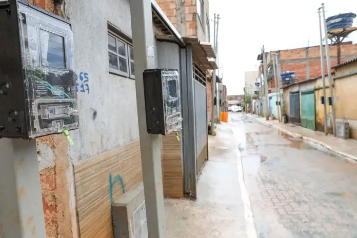 saneamento DF em Santa Luzia na Estrutural com obras de água e esgoto tratados