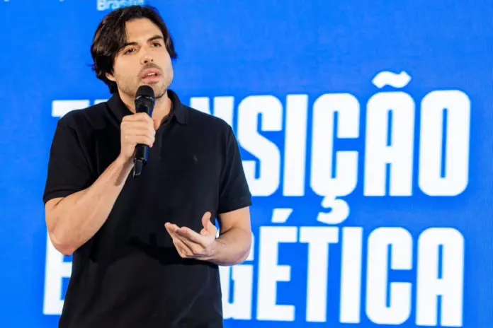 André-Divulgação-Sejuve-DF Estudantes de Ceilândia participam de evento sobre economia verde e transição energética com Sejuve-DF e Neoenergia Brasília.