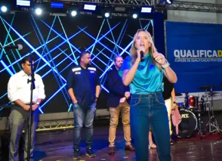 Qualifica DF entrega 2 mil certificados formatura do Qualifica DF no Cruzeiro