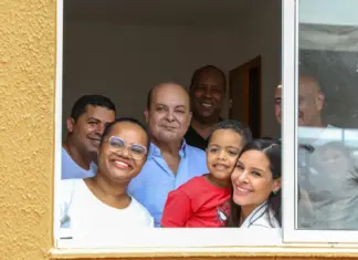 GDF entrega 480 apartamentos e anuncia obras no Itapoã Governador Ibaneis Rocha participa da entrega de chaves de 480 apartamentos