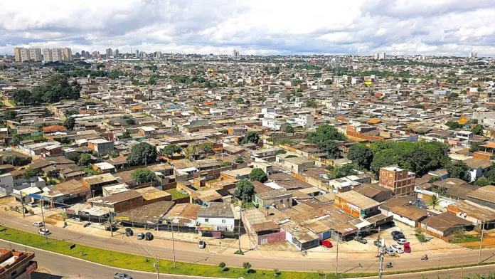 SolNascente DF-Divulgação-Administração Regional do Sol Nascente Imagem aérea da cidade de Sol Nascente no DF